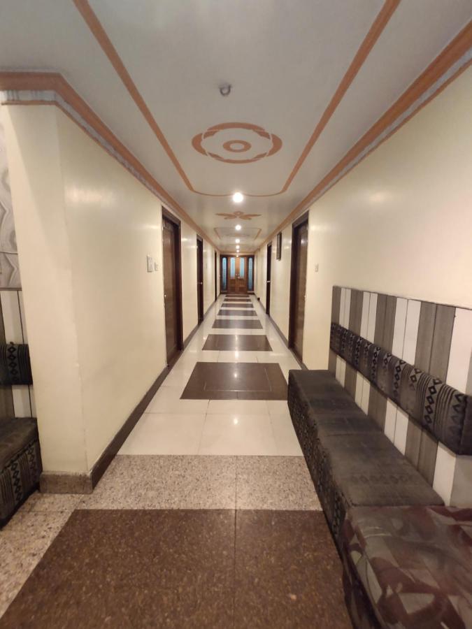 Hotel Aman Palace Prayagraj Esterno foto